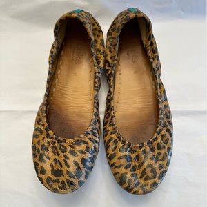 Leopard Tieks size 9